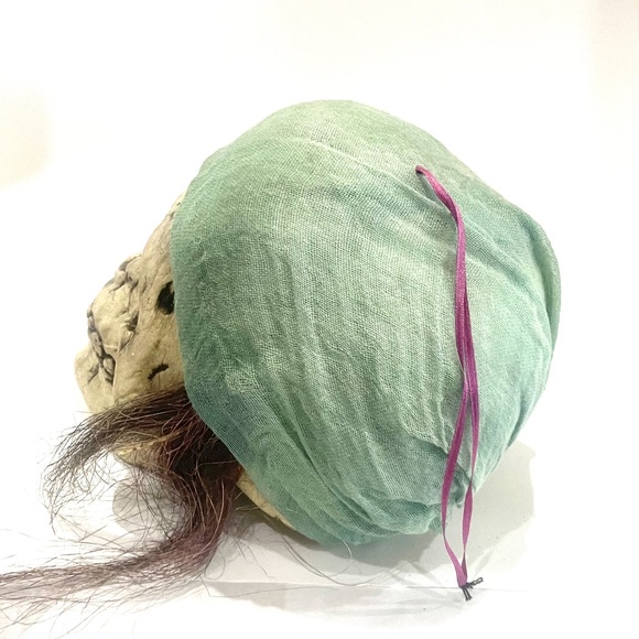 Halloween skeleton decoration. - Picture 4 of 5